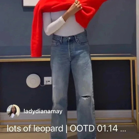 Like new viral Gap “90’s loose” jeans size 30. Worn twice. Button fly. Unisex - Picture 2 of 12